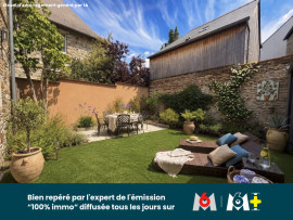 
                                                                                        Vente
                                                                                         RENNES SACRÉ-CŒUR | Demeure historique de 191 m² | Extérieur 266 m² | 5 Chambres | Garage | Gare LGV à pied