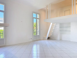 Vente
République Delfino, Bel appartement dans un esprit loft