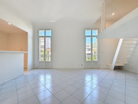 Vente
République Delfino, Bel appartement dans un esprit loft