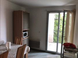 
                                                                                        Location
                                                                                         Résidence étudiante 4 pièces
