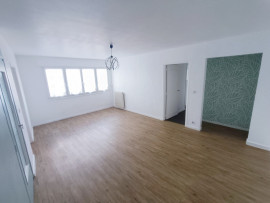 Location
Résidence privée T3 lumineux avec cave