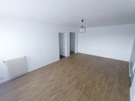 Location
Résidence privée T3 lumineux avec cave