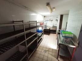 
                                                                                        Vente
                                                                                         RESTAURANT DE 400 m2 + 2 APPARTEMENTS