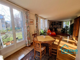
                                                                                        Vente
                                                                                         Rive-Droite Grand appartement familial 5 chambres !