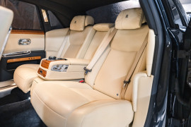 
                                                                                        Voiture
                                                                                         Rolls Royce Ghost (II) Porto Cervo Studio Edition