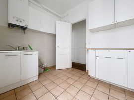 
                                                                                        Location
                                                                                         Rond point du souvenir Français : 2 pièces de 36m²
