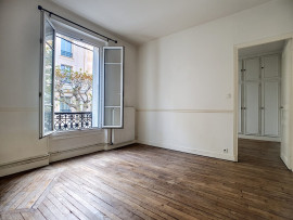 
                                                                                        Location
                                                                                         Rond point du souvenir Français : 2 pièces de 36m²