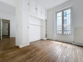 
                                                                                        Location
                                                                                         Rond point du souvenir Français : 2 pièces de 36m²