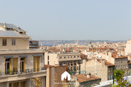 Location
ROOFTOP CATELLANE - LAM