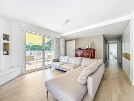 
                                                                                        Vente
                                                                                         Roquebrune-Cap-Martin – Appartement avec terrasse, vue mer, piscine et dépendance dans résidence récente