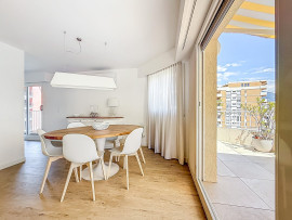 
                                                                                        Vente
                                                                                         Roquebrune-Cap-Martin – Appartement avec terrasse, vue mer, piscine et dépendance dans résidence récente
