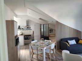 
                                                                                        Location
                                                                                         ROYAN Pontaillac loc.meublée 1 à  12 mois possible