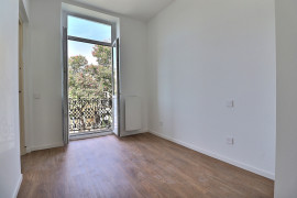 
                                                                                        Vente
                                                                                         Rue PROSPER - T2 RENOVE - BALCONS