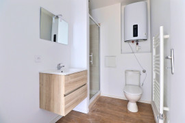 
                                                                                        Vente
                                                                                         Rue PROSPER - T2 RENOVE - BALCONS