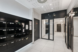 
                                                                                        Vente
                                                                                         Rueil Malmaison - Appartement 3 pièces avec balcon