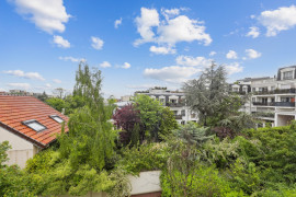 
                                                                                        Vente
                                                                                         Rueil Malmaison - Appartement 4 pièces avec balcon