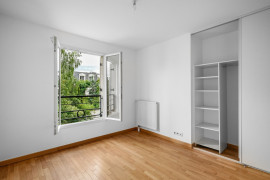 
                                                                                        Vente
                                                                                         Rueil Malmaison - Appartement 4 pièces avec balcon