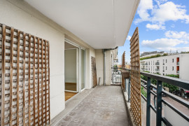 
                                                                                        Vente
                                                                                         Rueil Malmaison - Appartement 4 pièces avec balcon