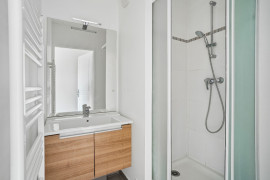 
                                                                                        Vente
                                                                                         Rueil Malmaison - Appartement 4 pièces avec balcon