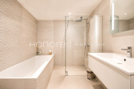 
                                                                                        Vente
                                                                                         RUEIL-MALMAISON - HYPER CENTRE - MAISON - 7 PIECES