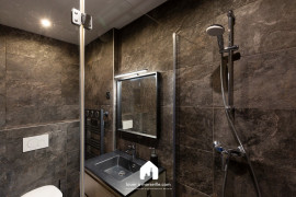 
                                                                                        Location
                                                                                         Sacré cœur