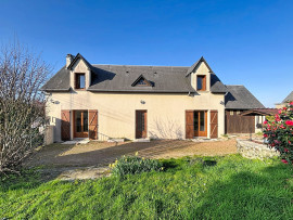 
                                                                                        Vente
                                                                                         SAINT-AMAND VILLAGES, Maison avec 3 chambres