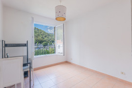 
                                                                                        Location
                                                                                         SAINT ANDRE DE LA ROCHE / QUAI DE LA BANQUIERE - Appartement 3 pièces à louer avec terrasse