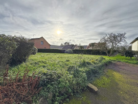 
                                                                                        Vente
                                                                                         Saint clair sur l'Elle Terrain de 377m2