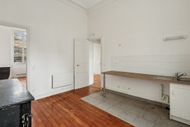 
                                                                                        Vente
                                                                                         Saint-Dominique - Appartement 3 pièces