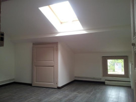 
                                                                                        Location
                                                                                         Saint-Etienne Bellevue-F3 tranquille et sympa