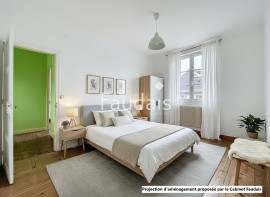 
                                                                                        Vente
                                                                                         SAINT JEAN D'ELLE - Bourg - Maison à rénover avec fort poten