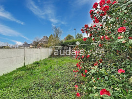 
                                                                                        Vente
                                                                                         SAINT-JEAN DES BAISANTS, Maison 104m2, 3 chambres