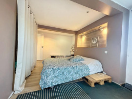 
                                                                                        Vente
                                                                                         SAINT LAURENT DES ARBRES - Maison 150 m² - 4 chambres - jardin