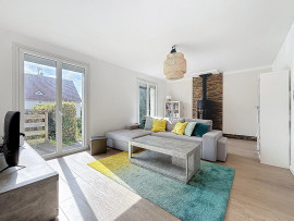 
                                                                                        Vente
                                                                                          Saint-Lô - Maison familiale - sous-sol complet -  proche li