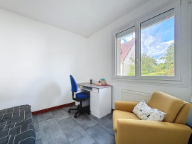 
                                                                                        Vente
                                                                                          Saint-Lô - Maison familiale - sous-sol complet -  proche li