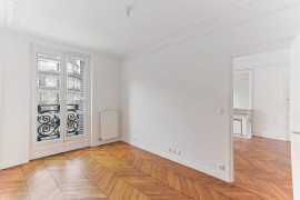 
                                                                                        Vente
                                                                                         Saint-Michel - Appartement de 3 pièces traversant