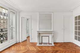 
                                                                                        Vente
                                                                                         Saint-Michel - Appartement de 3 pièces traversant