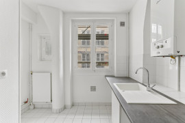 
                                                                                        Vente
                                                                                         Saint-Michel - Appartement de 3 pièces traversant