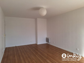 
                                                                                        Vente
                                                                                         Saint-Ouen – 3P refait à neuf lumineux calme