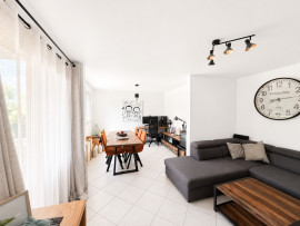 
                                                                                        Vente
                                                                                         SAINT-PRIEST – T3 LUMINEUX DE 75 m² AVEC BALCON, CLIMATISATION, CAVE & PARKING – SAINT-PRIEST