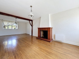 
                                                                                        Vente
                                                                                         SAINT-SAMSON DE BONFOSSE, Maison 4 chambres, 112m2