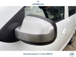 
                                                                                        Voiture
                                                                                         SANDERO 1.2 75 SERIE LIMITEE 10ans SUREQUIPEE