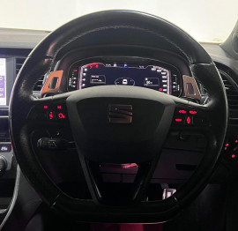 Voiture
                                                                                SEAT Leon 2.0 TSI Cupra 290 Lux Hatchback 5dr Petrol DSG Euro 6 (s/s) (290 ps)
