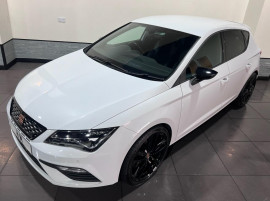 Voiture
                                                                                SEAT Leon 2.0 TSI Cupra 290 Lux Hatchback 5dr Petrol DSG Euro 6 (s/s) (290 ps)