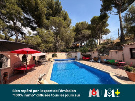 
                                                                                        Vente
                                                                                         SEPTEME - Double VILLA vue sur vallee avec piscine