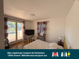 
                                                                                        Vente
                                                                                         SEPTEME - Double VILLA vue sur vallee avec piscine
