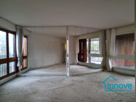 
                                                                                        Vente
                                                                                         SOUS COMPROMIS -Grand 2/3 pièces avec loggia au calme