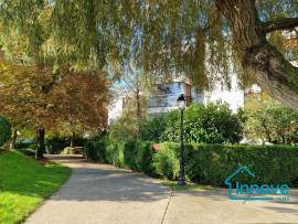 
                                                                                        Vente
                                                                                         SOUS COMPROMIS -Grand 2/3 pièces avec loggia au calme