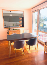 
                                                                                        Vente
                                                                                         SOUS OFFRE - Magnifique Appartement Familial - Quartier Saint Just - Lyon 5