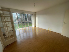 
                                                                                        Location
                                                                                         Spacieux appartement lumineux 3 chambres